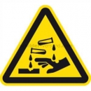 Gefahrenzeichen: Warnung vor ätzenden Stoffen nach ISO 7010 (W 023)